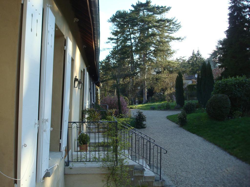 Appartamento Les Communs Du Manoir Écully Camera foto