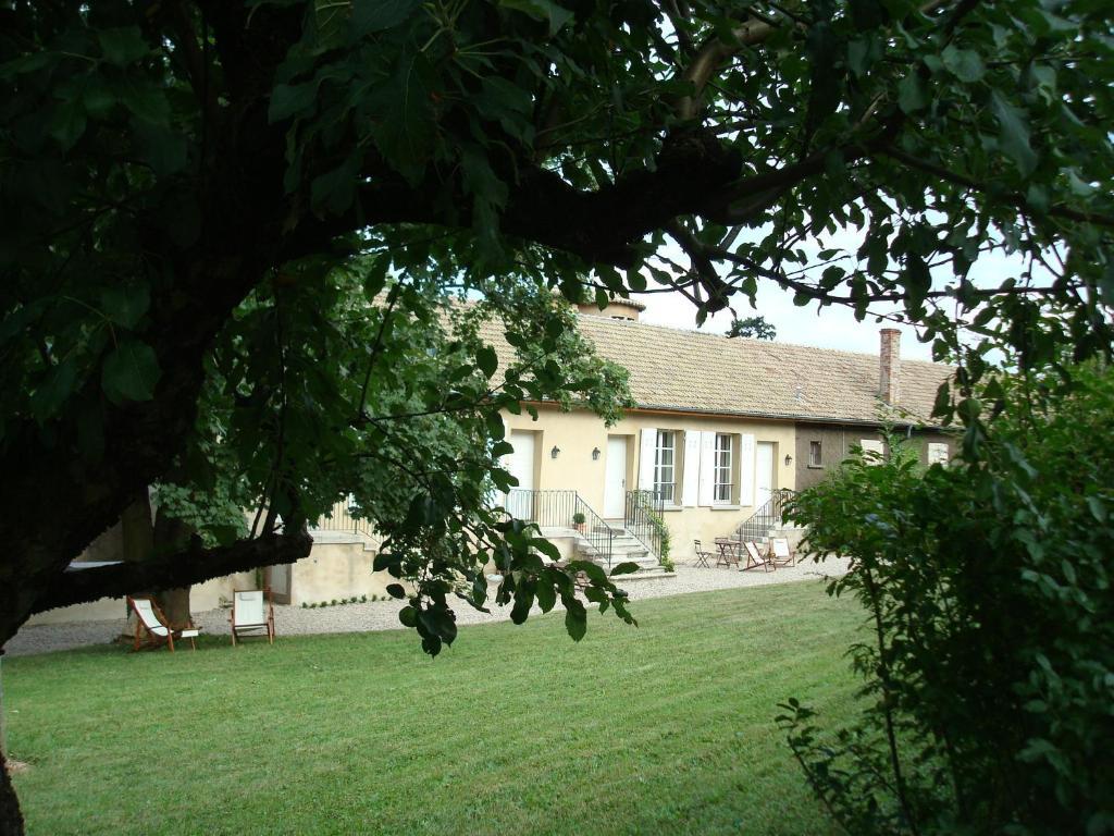 Appartamento Les Communs Du Manoir Écully Esterno foto