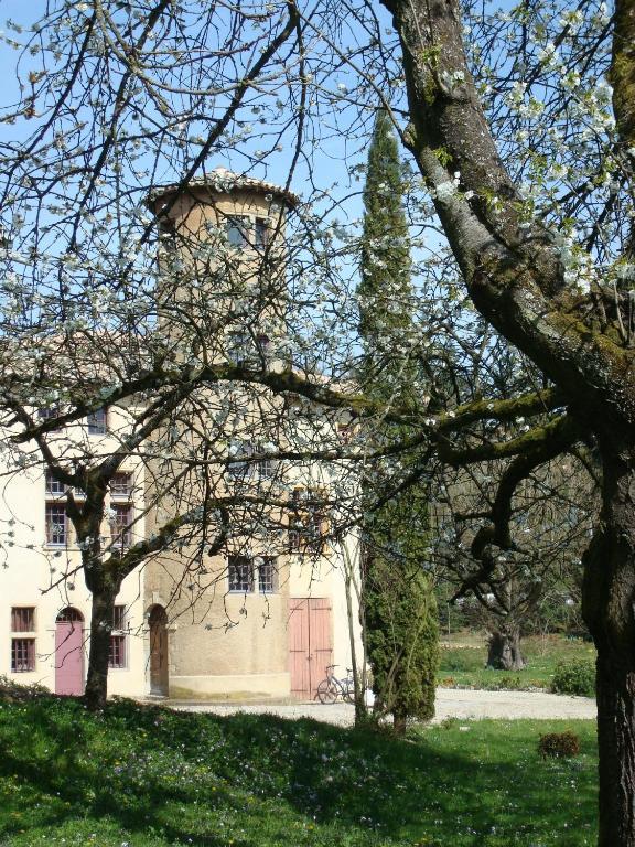 Appartamento Les Communs Du Manoir Écully Esterno foto