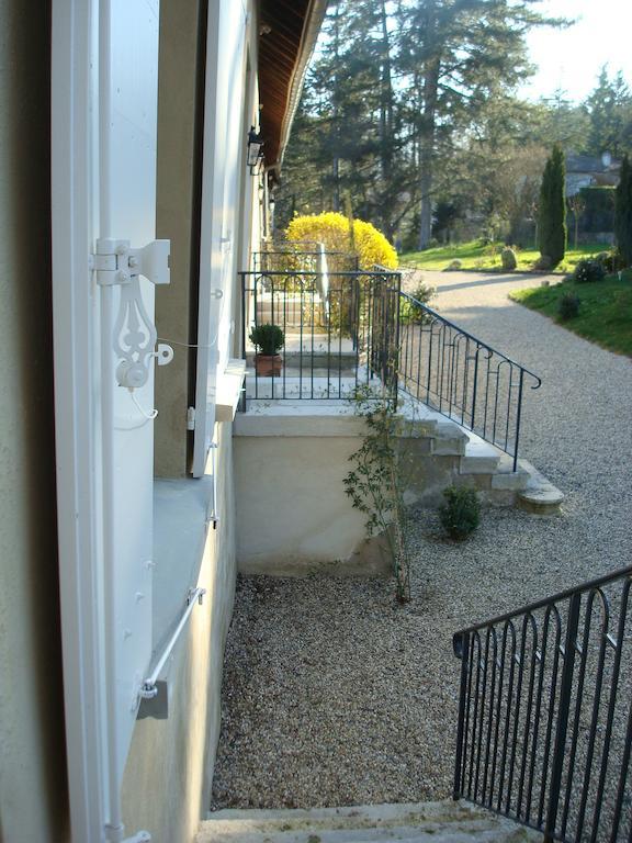 Appartamento Les Communs Du Manoir Écully Esterno foto