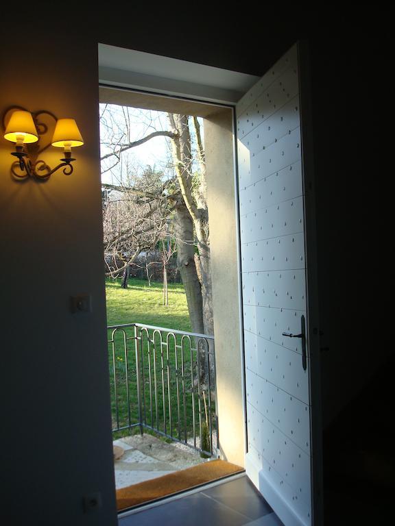 Appartamento Les Communs Du Manoir Écully Esterno foto